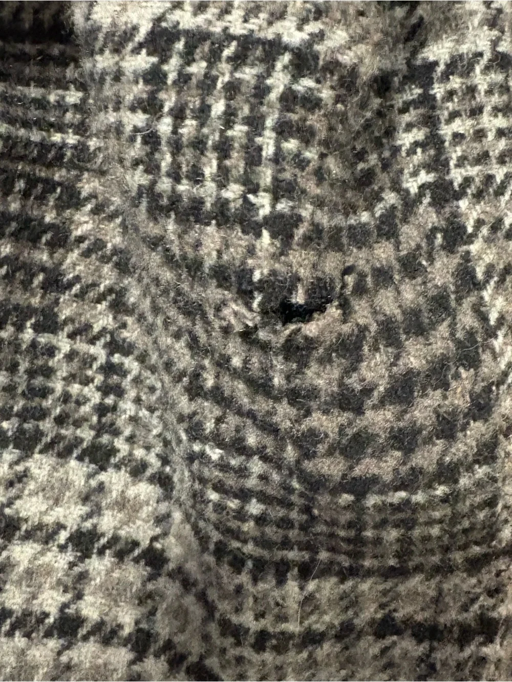 Cuts Clothing Men’s Black and Gray Glen Plaid Wool Blend Premium Shirt Jacket; L